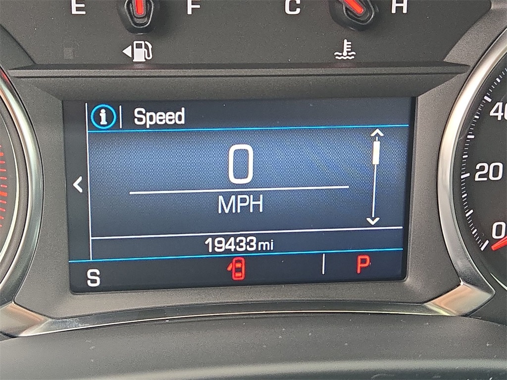 2023 GMC ACADIA - Image 12