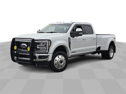 2023 Ford F-450 Truck Crew Cab