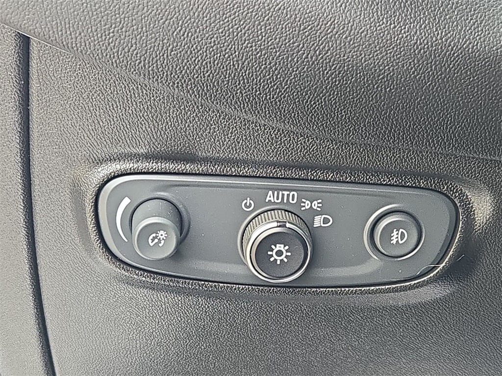 2022 CHEVROLET EQUINOX - Image 18