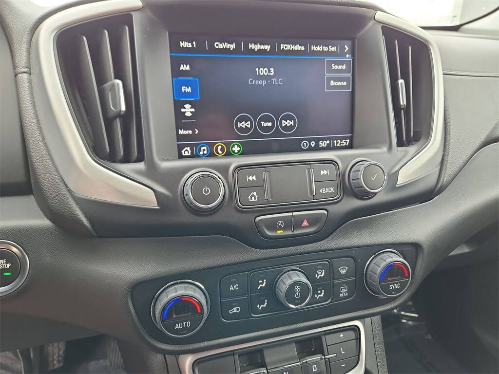 2022 GMC TERRAIN - Image 13