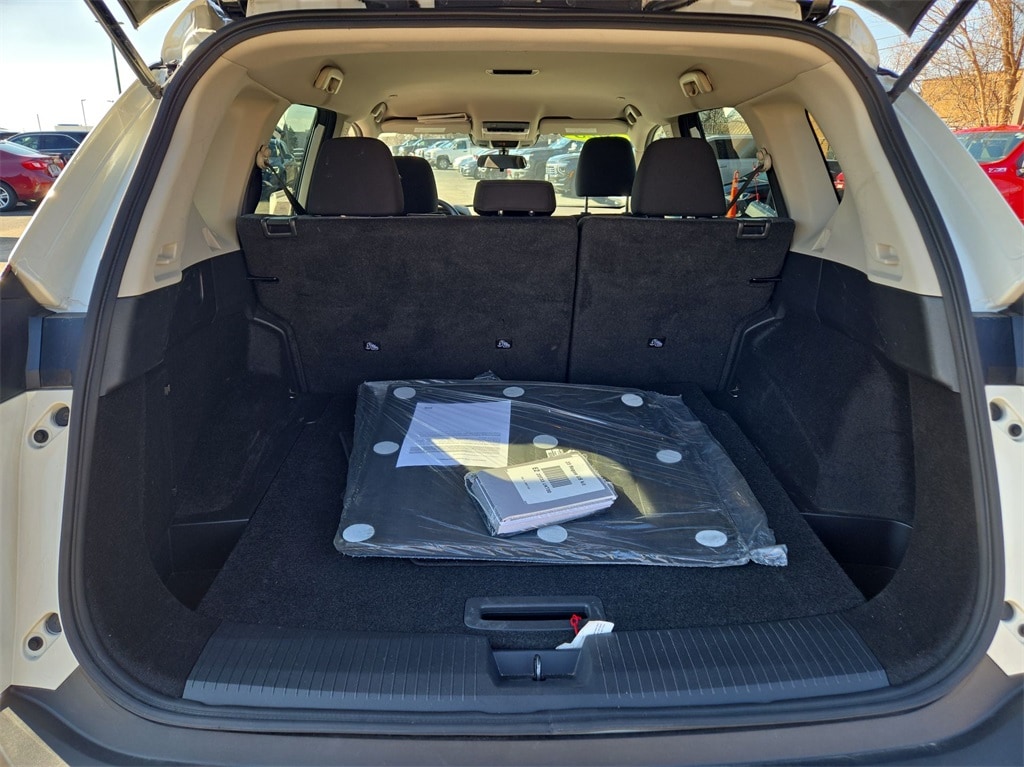 2023 NISSAN ROGUE - Image 24