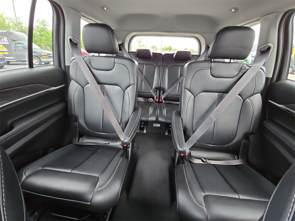 2022 JEEP GRAND CHEROKEE L - Image 13