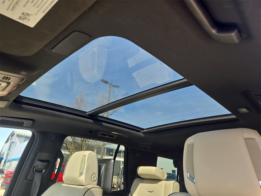 2022 CADILLAC ESCALADE - Image 19