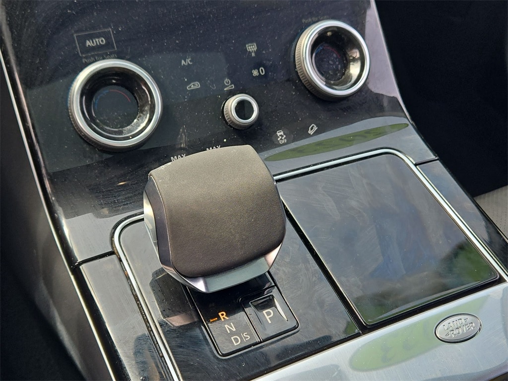 2023 LAND ROVER RANGE ROVER VELAR - Image 16