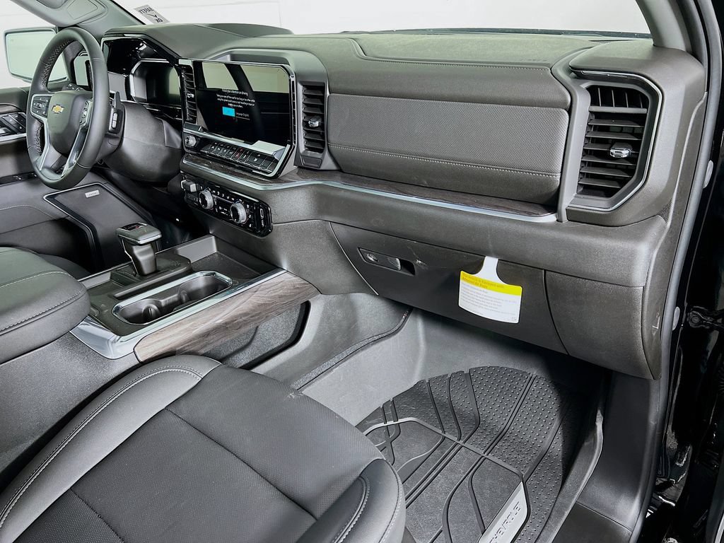 2026 Chevrolet Silverado 1500 LTZ - Photo 31