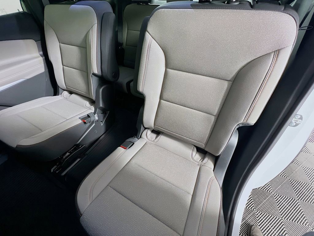 2026 Chevrolet Traverse LT - Photo 24