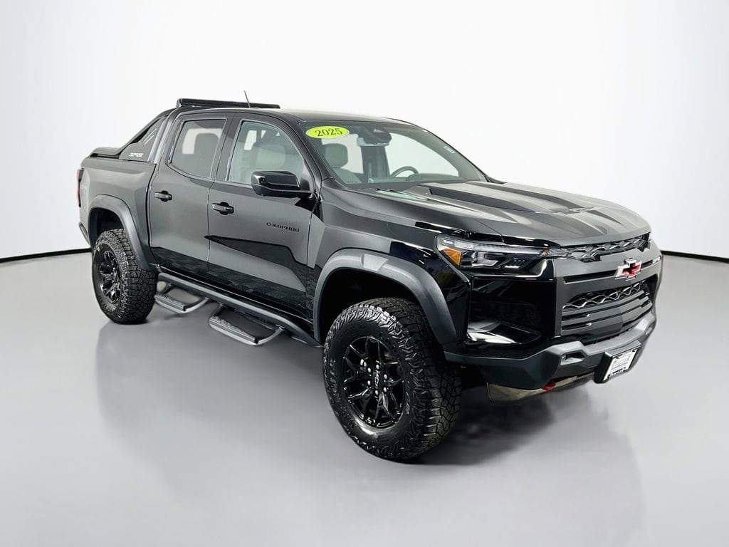 Used 2025 Chevrolet Colorado ZR2 Truck