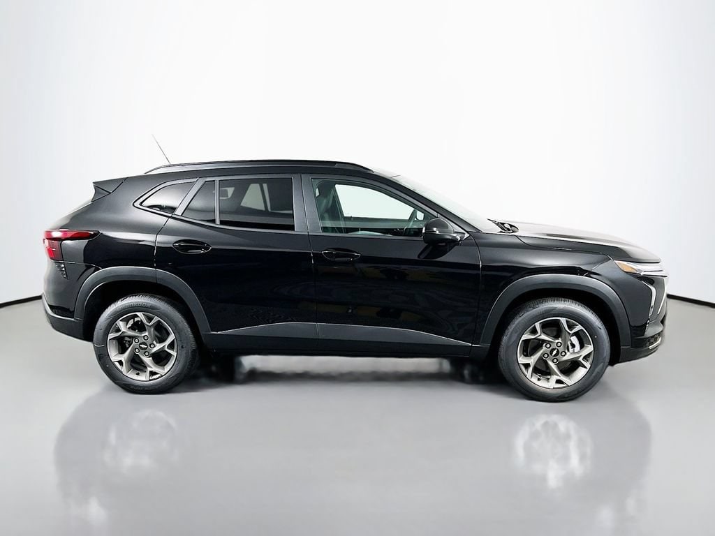 New 2026 Chevrolet Trax LT SUV