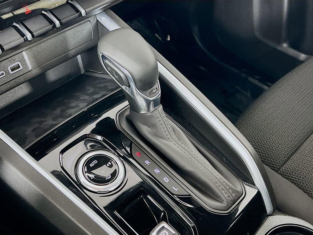 2026 Chevrolet Colorado LT - Photo 17