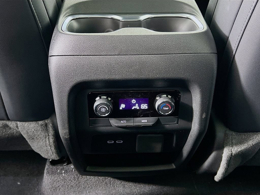 2026 Chevrolet Traverse LT - Photo 26