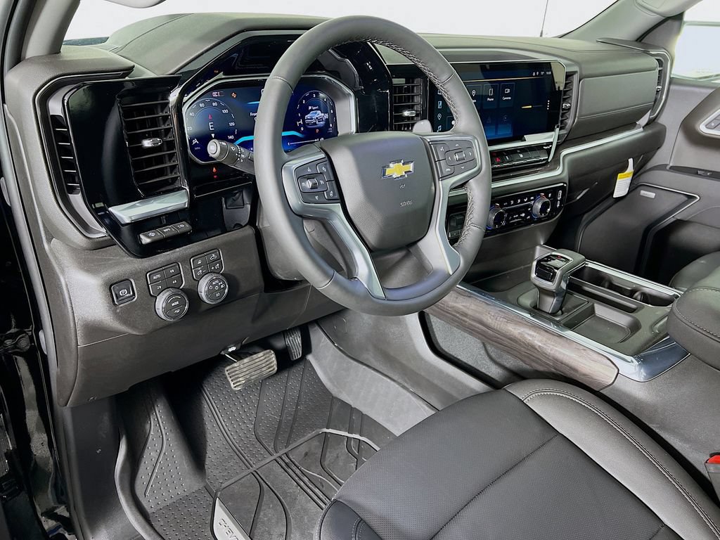 2026 Chevrolet Silverado 1500 LTZ - Photo 9