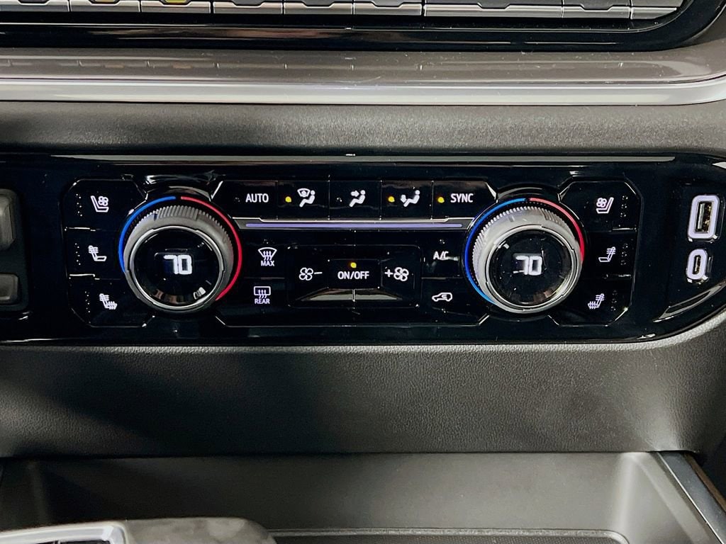 2026 Chevrolet Silverado 1500 High Country - Photo 16