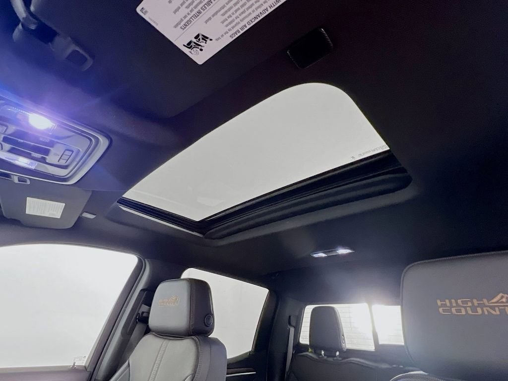 2026 Chevrolet Silverado 1500 High Country - Photo 23