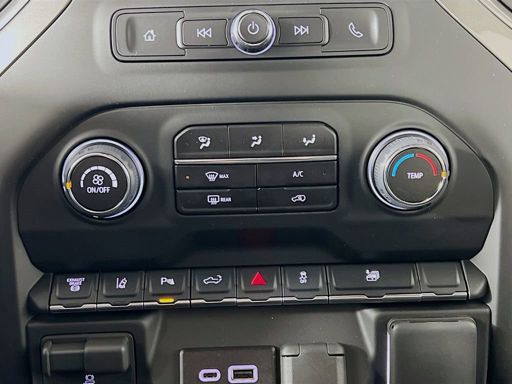 2026 Chevrolet Silverado 2500 HD Custom - Photo 15