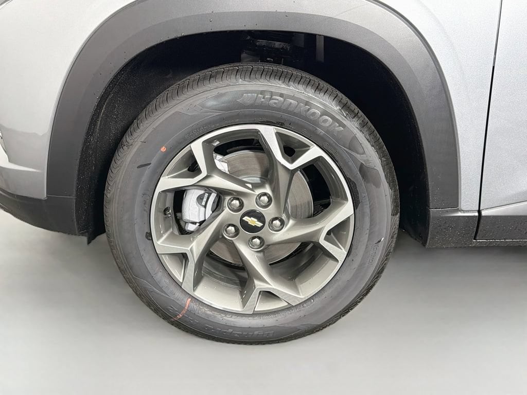 2026 Chevrolet Trax LT - Photo 29