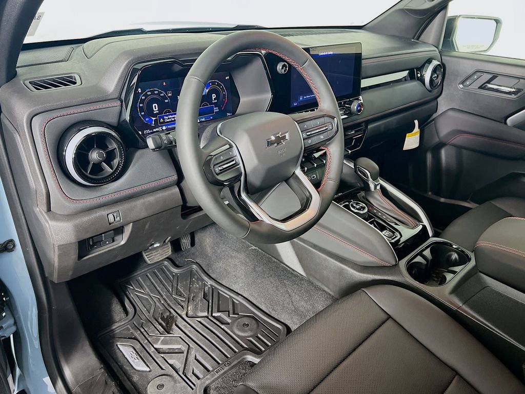 2025 Chevrolet Colorado Z71 - Photo 9