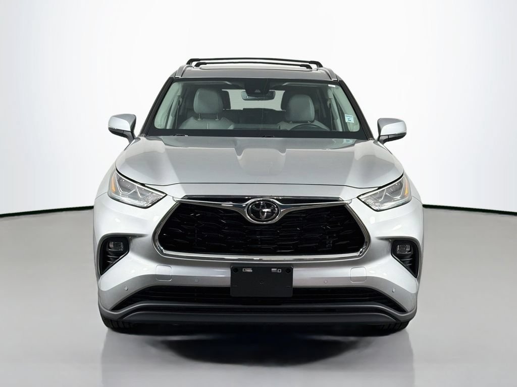 Used 2023 Toyota Highlander Limited SUV