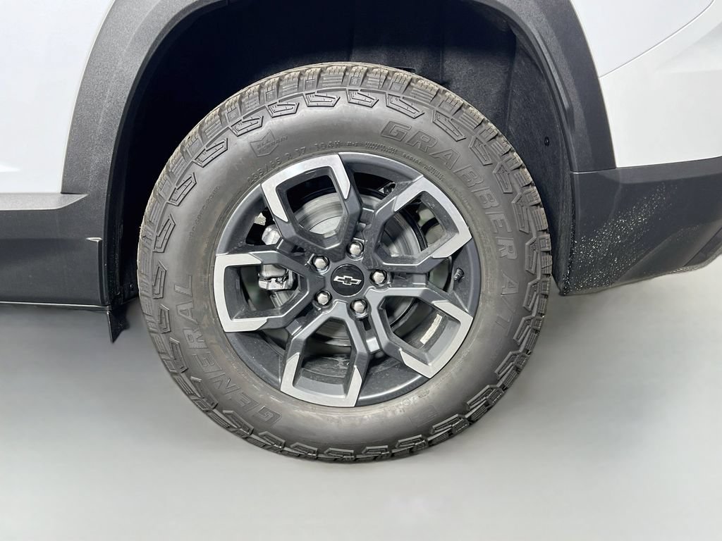 2027 Chevrolet Equinox ACTIV - Photo 30