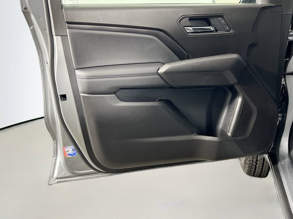 2026 Chevrolet Colorado LT - Photo 18