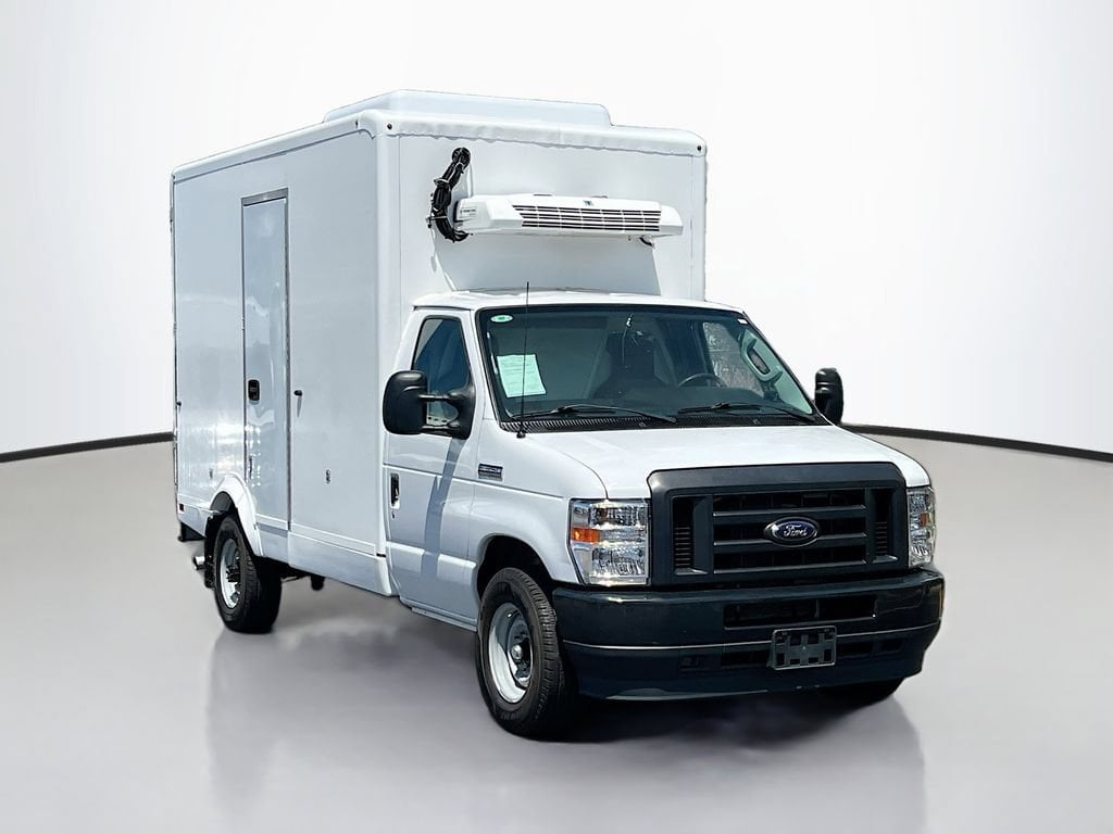 Used 2023 Ford E-Series Cutaway Cutwy