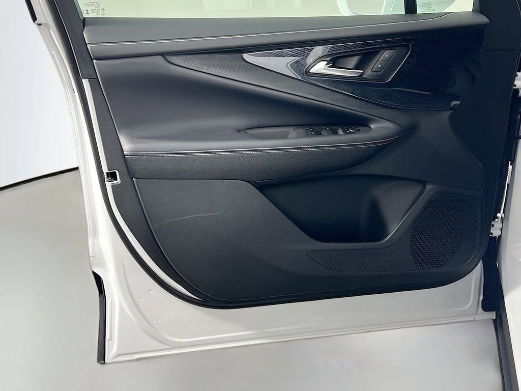 2026 Chevrolet Blazer EV LT - Photo 18
