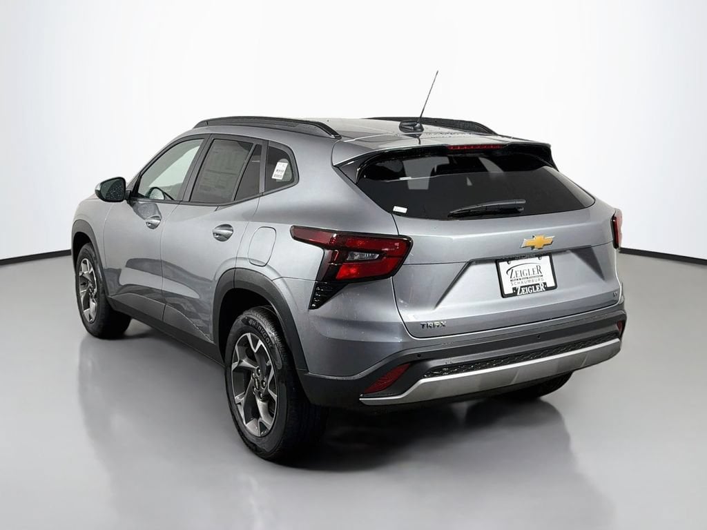 2026 Chevrolet Trax LT - Photo 5