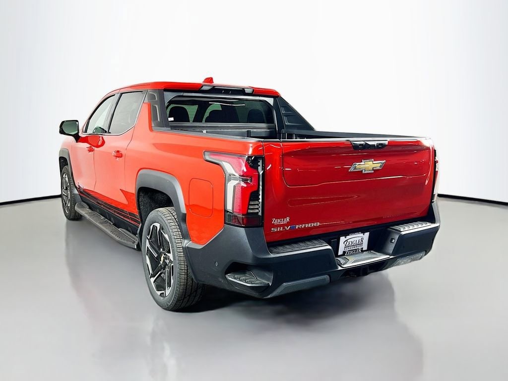 2026 Chevrolet Silverado EV LT - Photo 7
