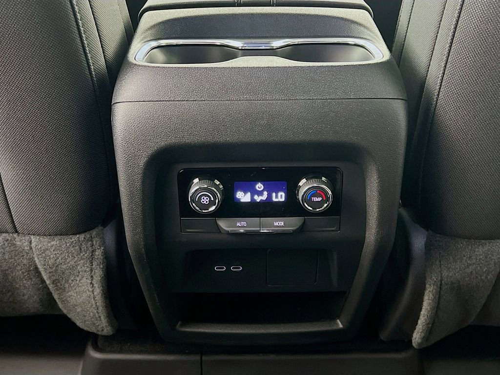 2026 Chevrolet Traverse LT - Photo 25