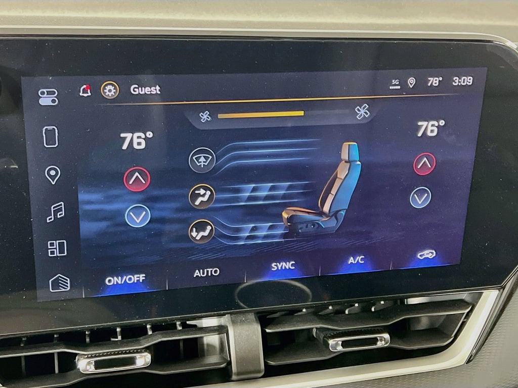 2026 Chevrolet Equinox LT - Photo 16