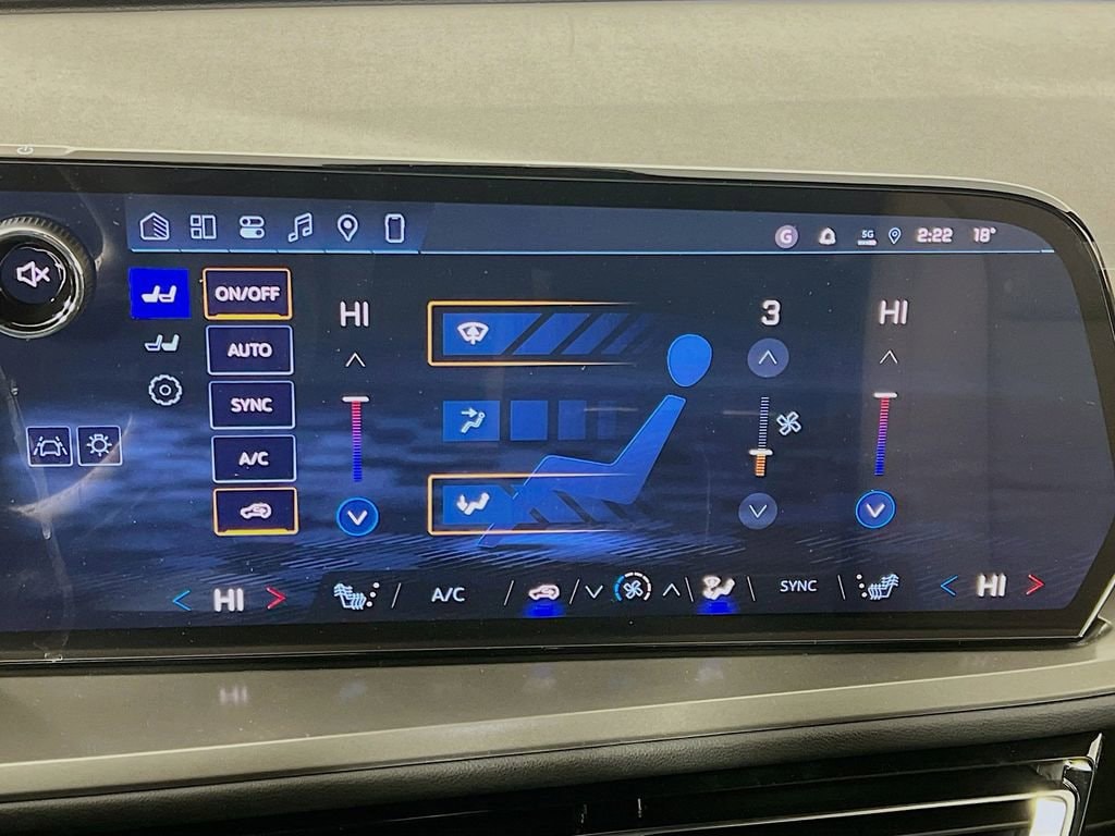 2026 Chevrolet Traverse LT - Photo 16