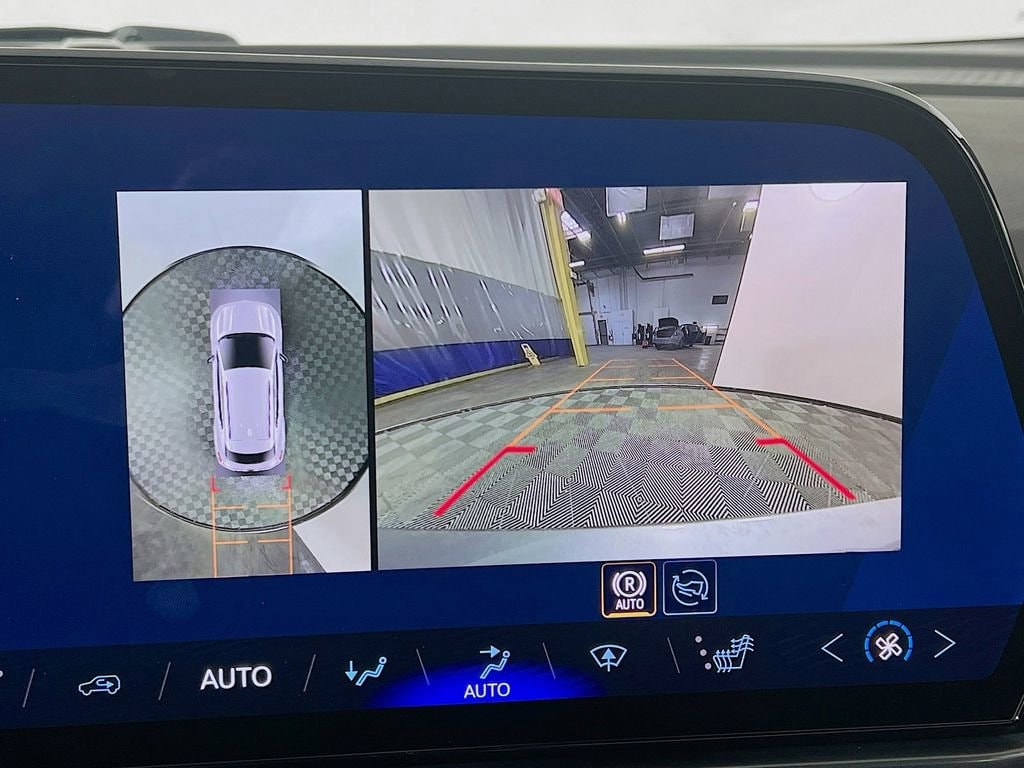2026 Chevrolet Equinox EV RS - Photo 14