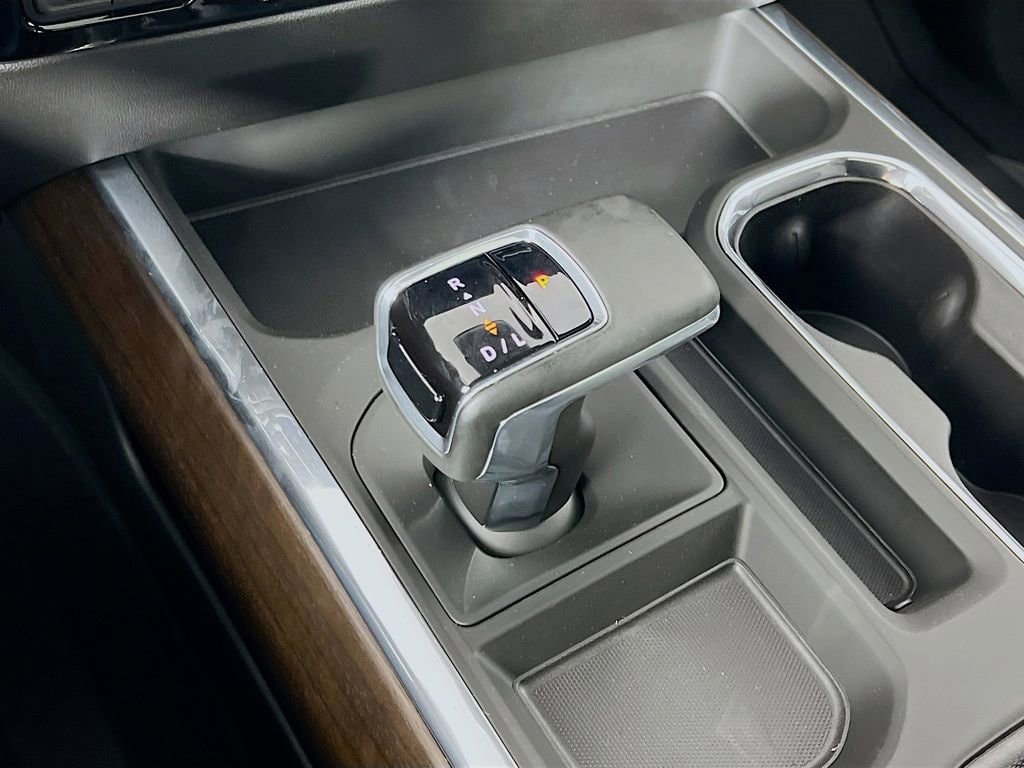 2026 Chevrolet Silverado 1500 High Country - Photo 17