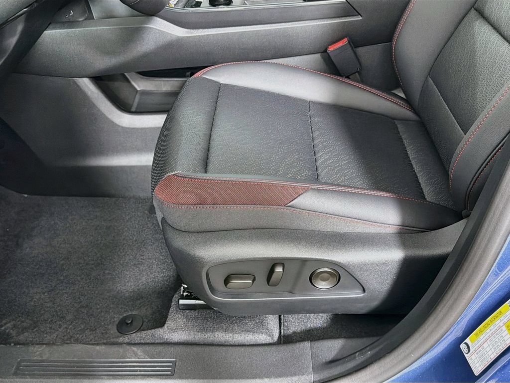 2027 Chevrolet Equinox RS - Photo 19