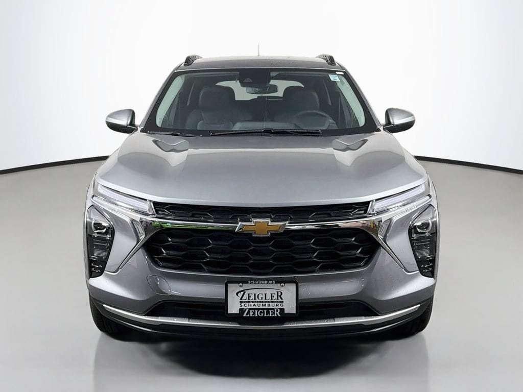 2026 Chevrolet Trax LT - Photo 2