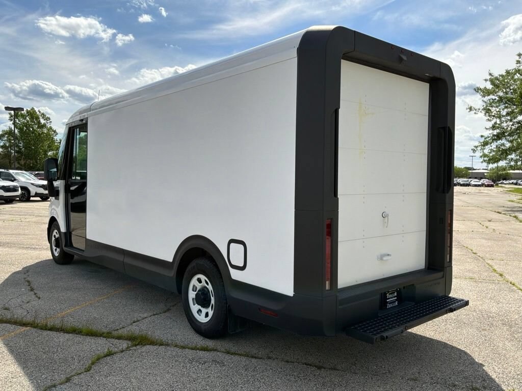 Used 2024 Brightdrop Zevo 600 EJY Van