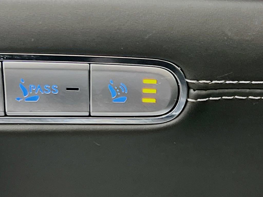 2023 GENESIS G90 Base - Photo 21
