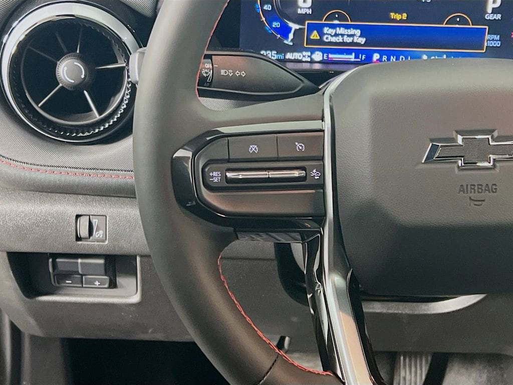 2025 Chevrolet Colorado Z71 - Photo 10