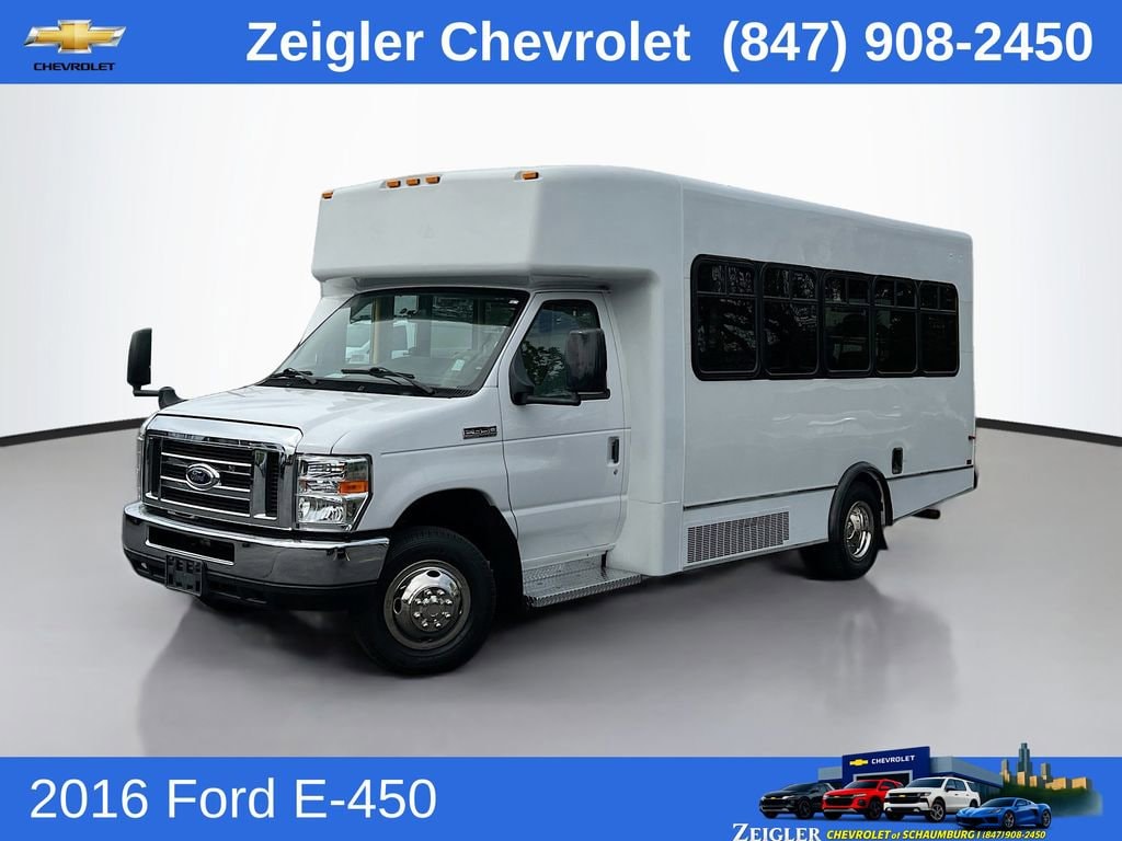2016 Ford E-Series DRW E-450 Super Duty 158 in WB's photo