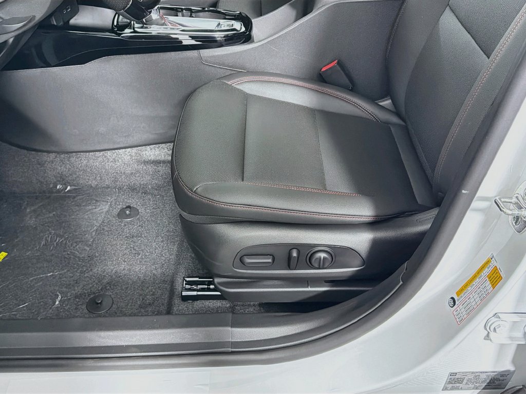 2026 Chevrolet Trax RS - Photo 18