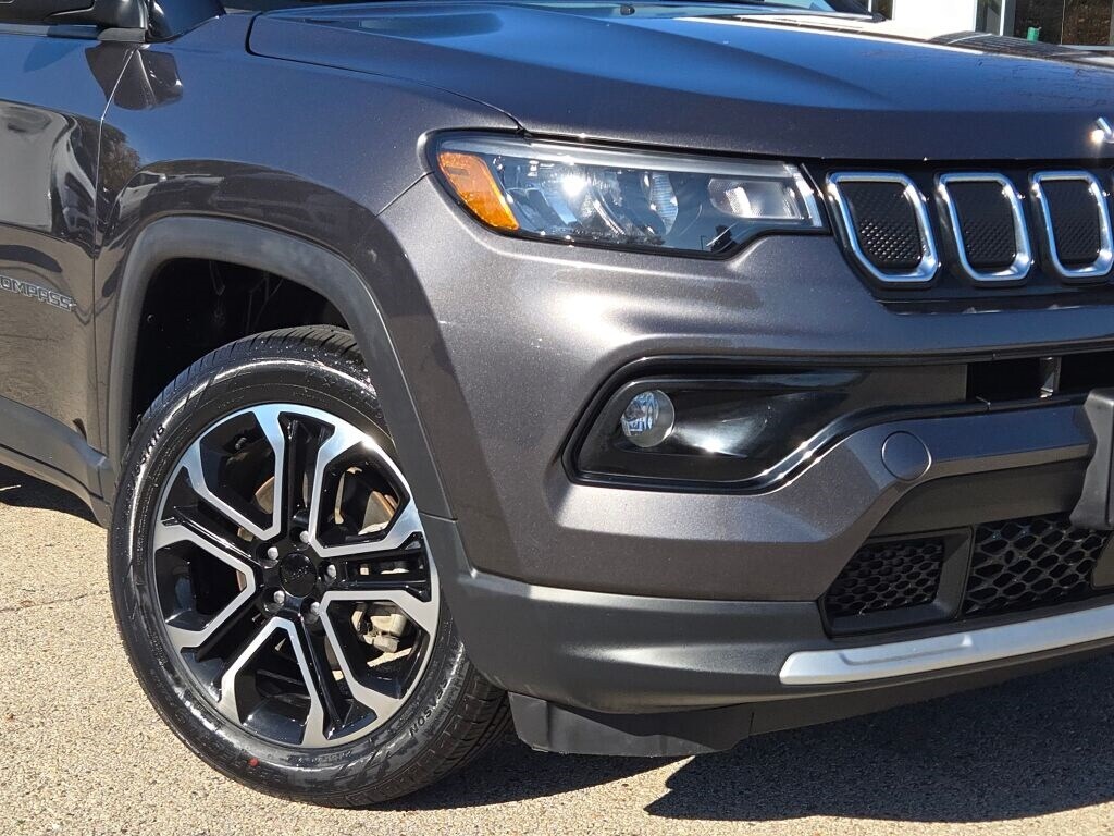 2022 Jeep Compass Limited photo 3