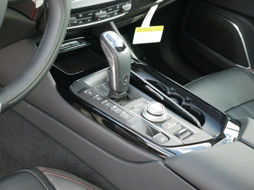 2024 MASERATI LEVANTE - Image 26