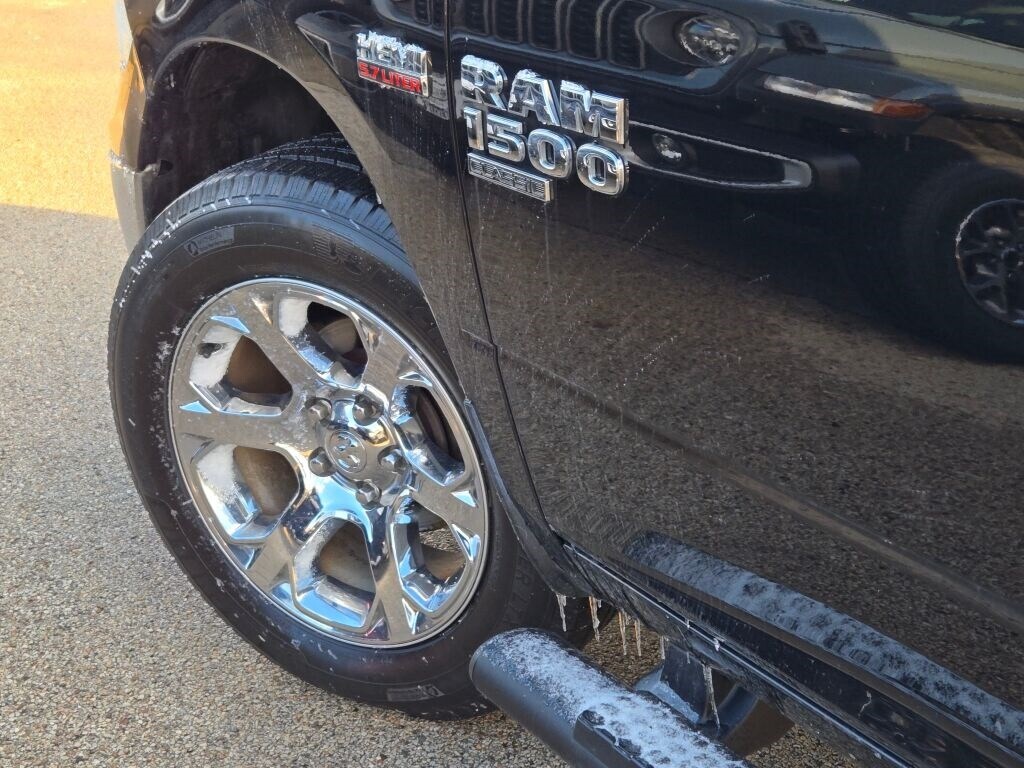 2020 RAM 1500 - Image 12