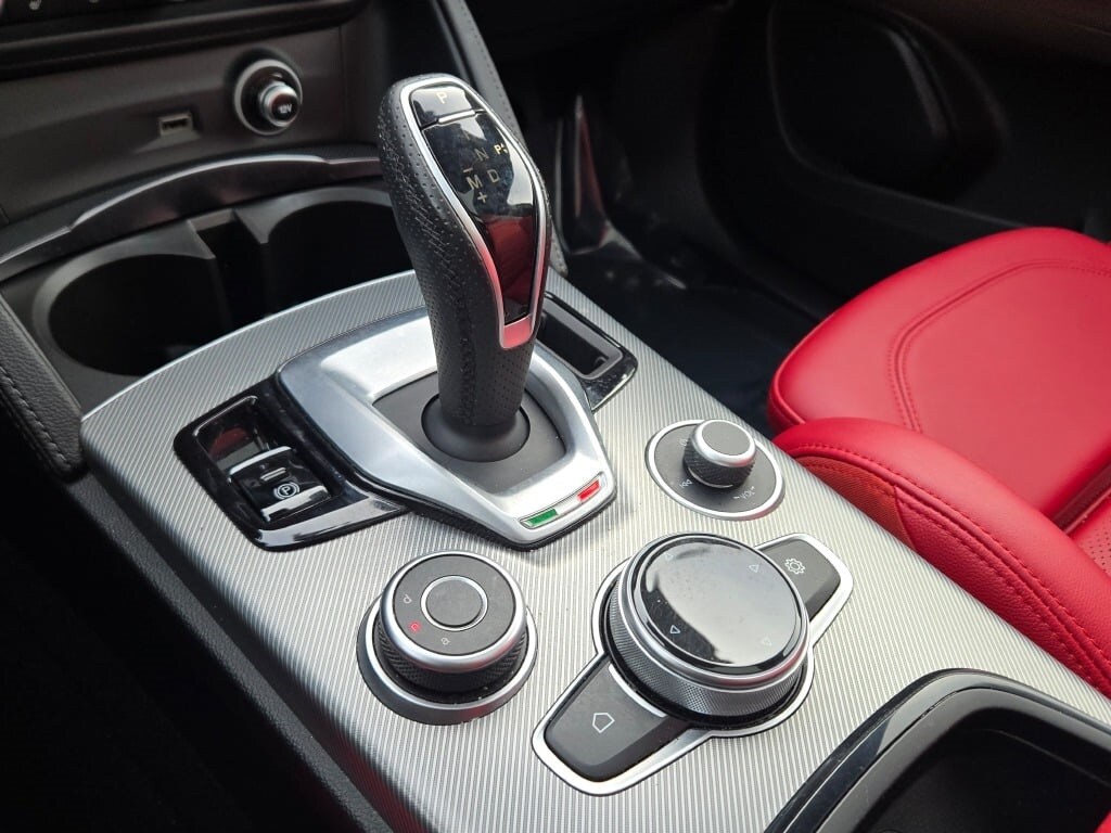 2024 ALFA ROMEO STELVIO - Image 26