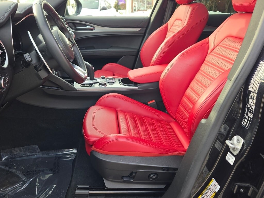 2024 ALFA ROMEO STELVIO - Image 22