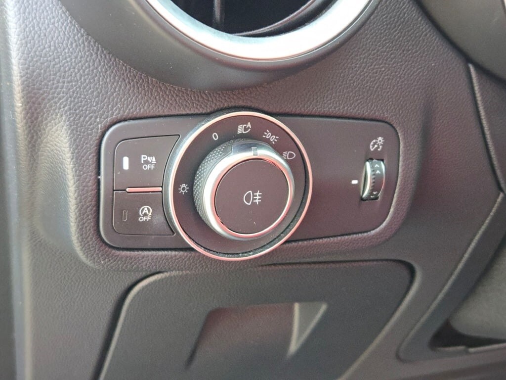 2024 ALFA ROMEO STELVIO - Image 25