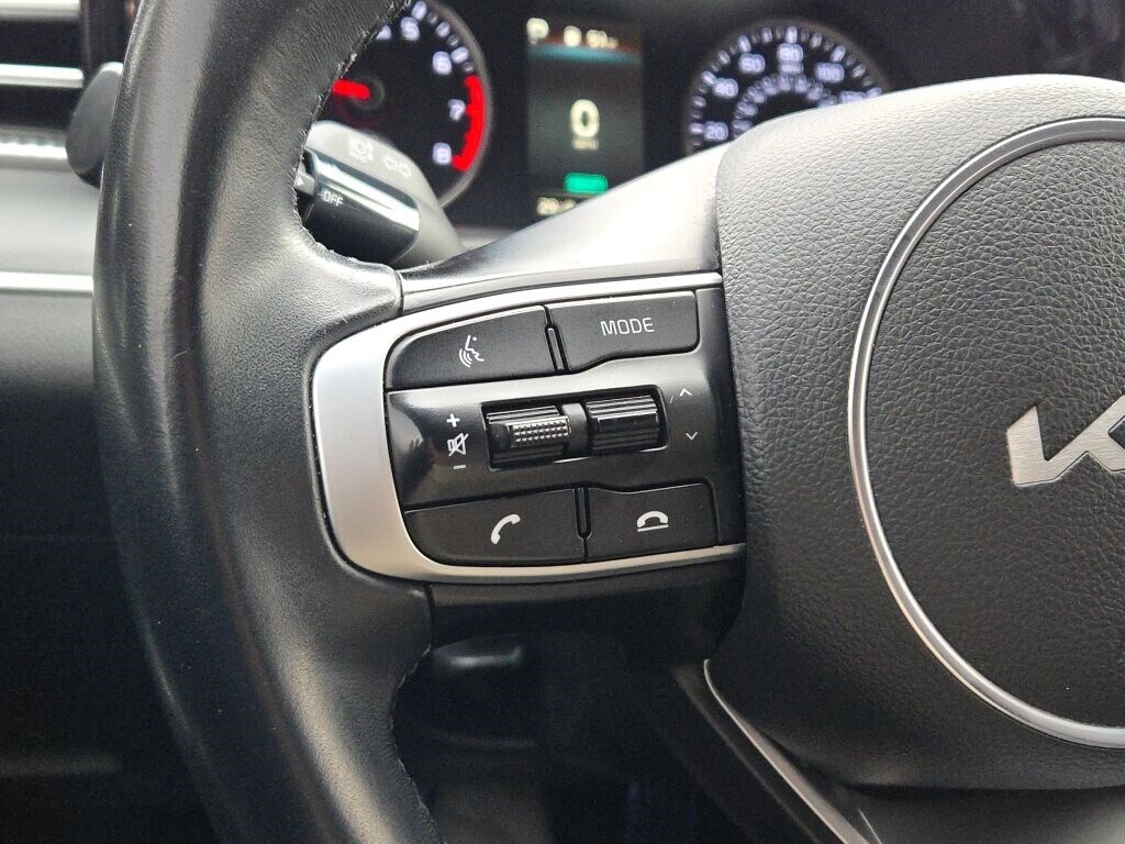 2023 KIA K5 - Image 29