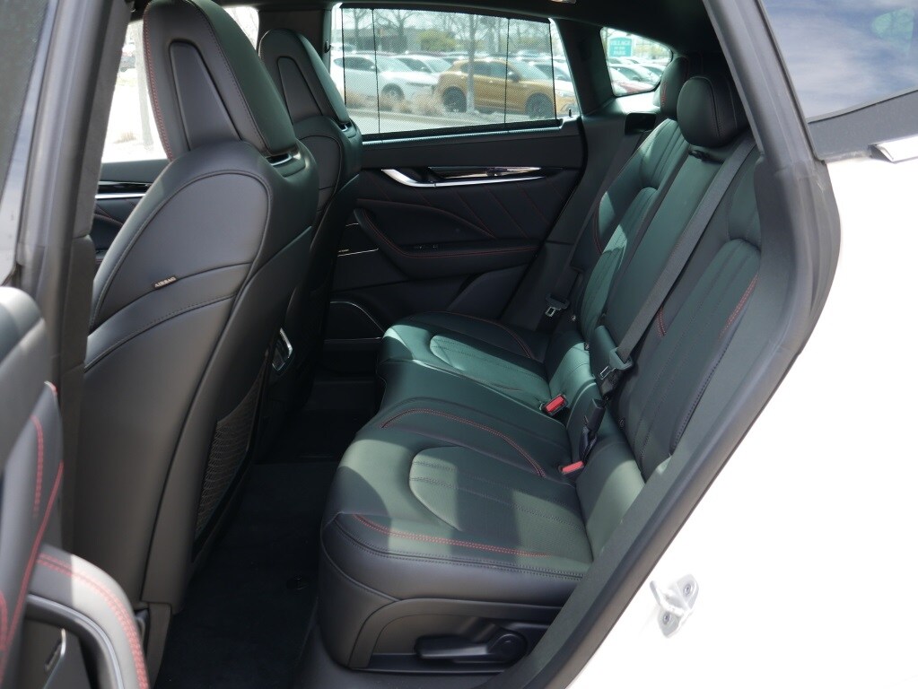 2024 MASERATI LEVANTE - Image 17