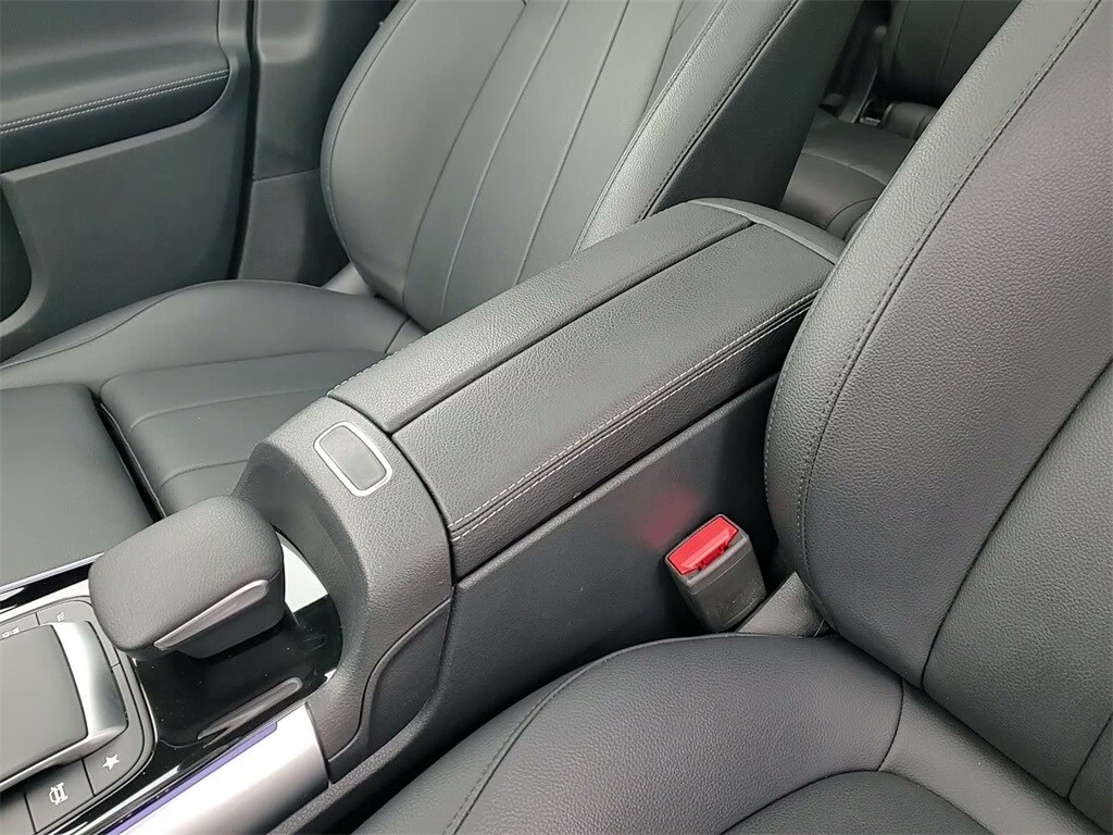 2023 MERCEDES-BENZ GLB-CLASS - Image 33