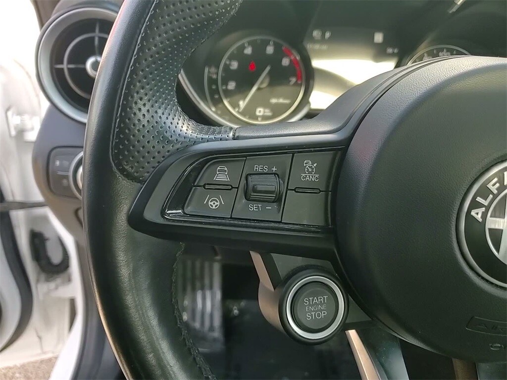 2022 ALFA ROMEO GIULIA (952) - Image 28