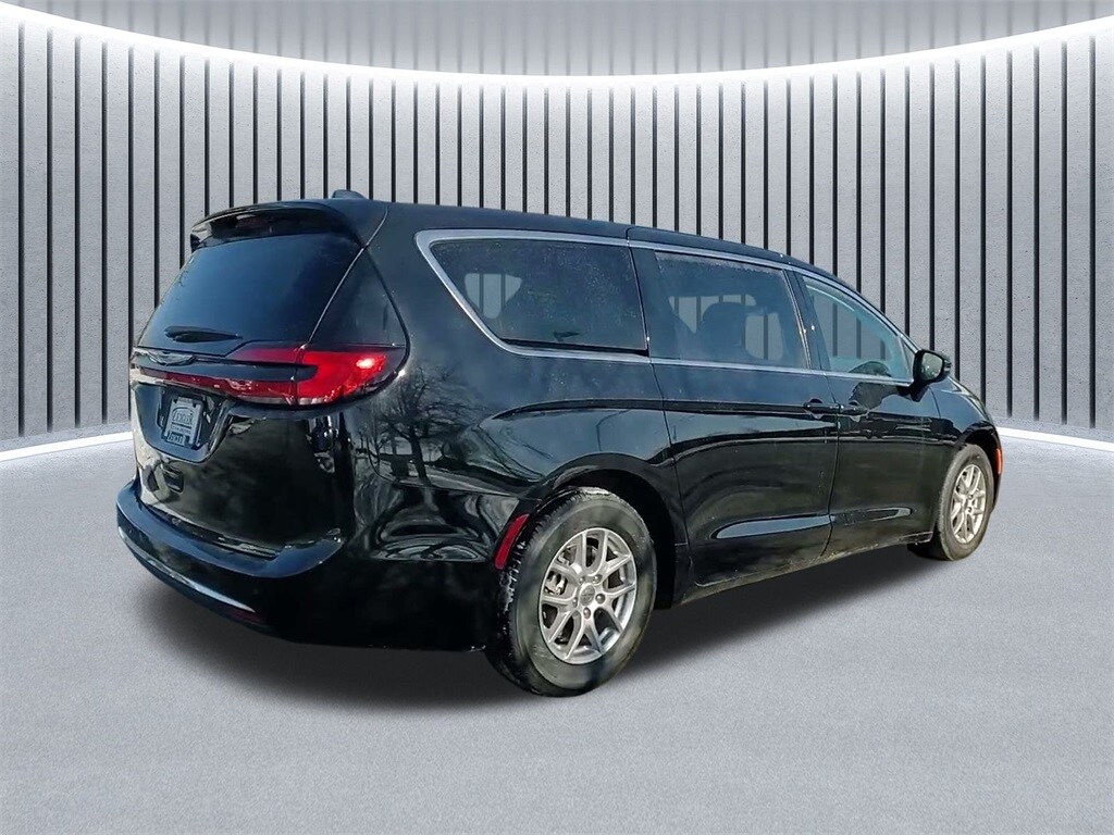 2024 CHRYSLER PACIFICA - Image 10